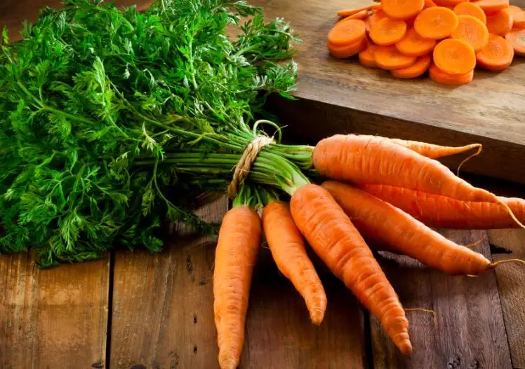 Nhung loai rau cu qua nen co trong thuc don hang ngay vao thang cuoi nam carrot
