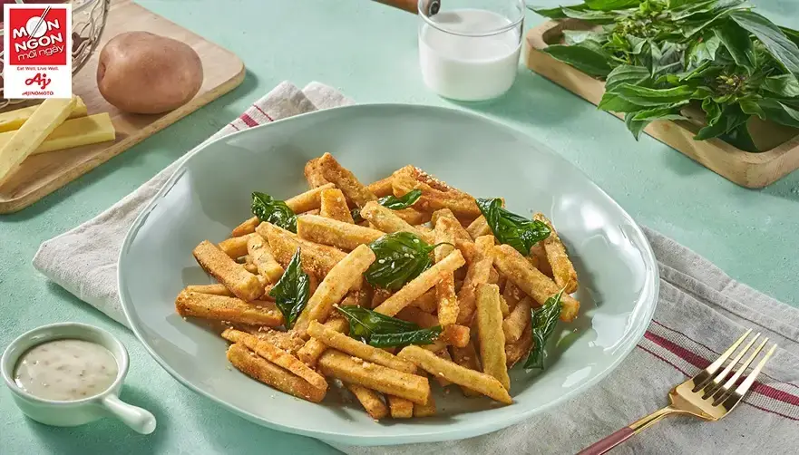 khoai chi&ecirc;n lắc mayo m&egrave; l&aacute; quế