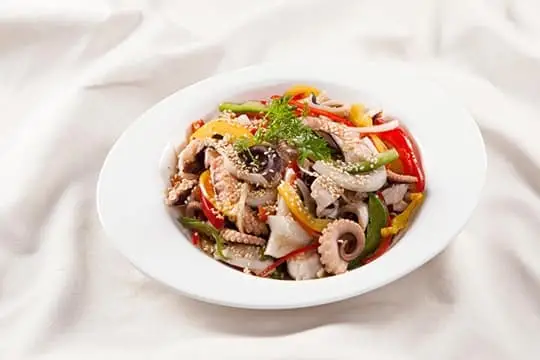 Gỏi bạch tuộc ớt chu&ocirc;ng