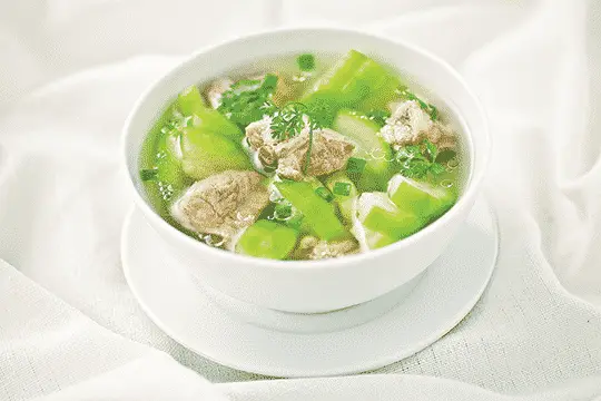 canh b&iacute; đao nấu sườn non