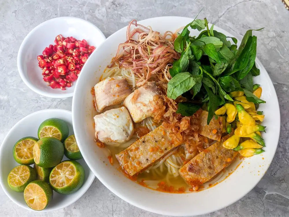 B&uacute;n c&aacute; Ch&acirc;u Đốc l&agrave; m&oacute;n ăn trứ danh của tỉnh An Giang