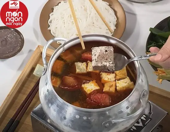 cach nau lau cua dong buoc 5