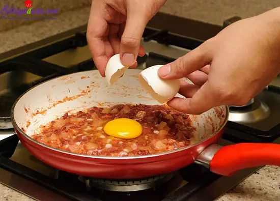 C&aacute;ch l&agrave;m m&oacute;n thịt b&ograve; băm sốt kem kiểu mới lạ m&agrave; ngon 8