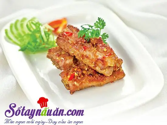 Sườn chi&ecirc;n tỏi ớt 4