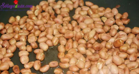 C&aacute;ch l&agrave;m lạc rang muối 3