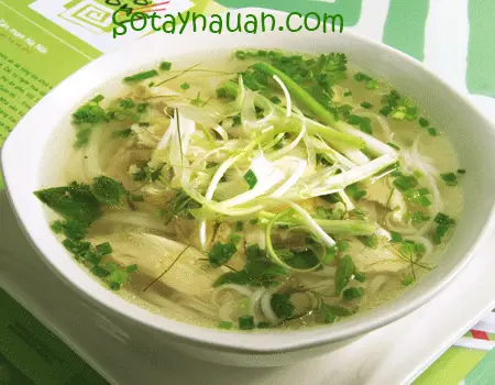 Hướng dẫn cách làm phở gà thơm ngon chống ngán ngày Tết