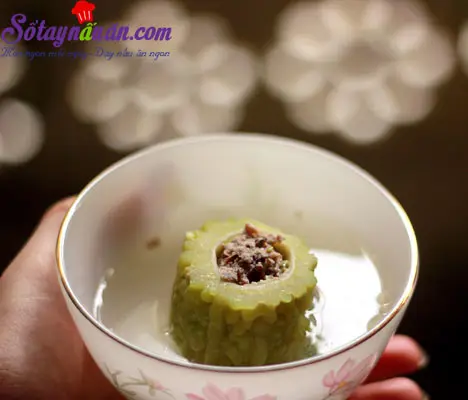 Canh khổ qua nhồi thịt ngày đầu đông lạnh giá