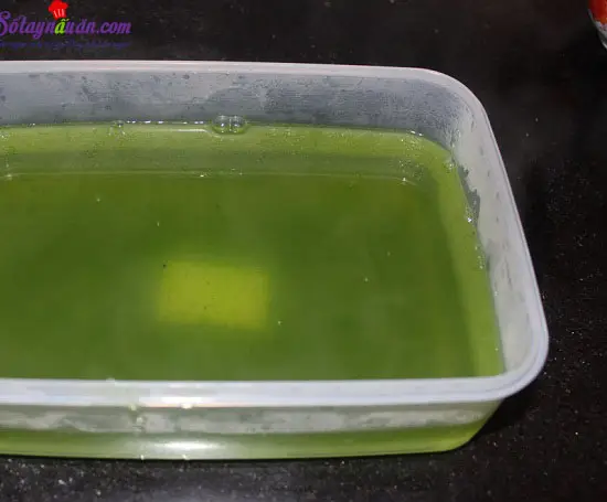 c&aacute;ch l&agrave;m thạch dừa l&aacute; dứa 5