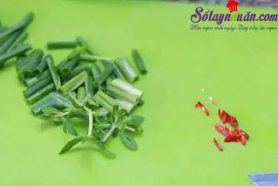 C&aacute;ch l&agrave;m canh c&aacute; nấu măng 2