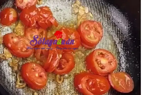 c&aacute;ch l&agrave;m m&oacute;n c&aacute; sốt c&agrave; chua 2