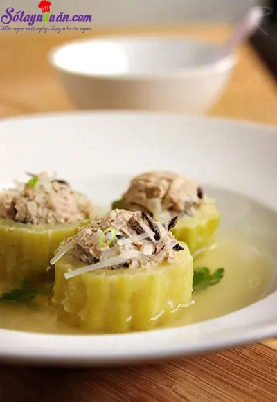canh mướp đắng nhồi thịt