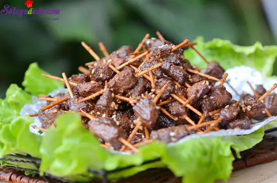 Hướng dẫn cách làm món bò chiên tẩm vừng siêu hấp dẫn