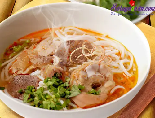 Hướng dẫn cách nấu bún bò Huế ngon tại nhà chuẩn hương vị