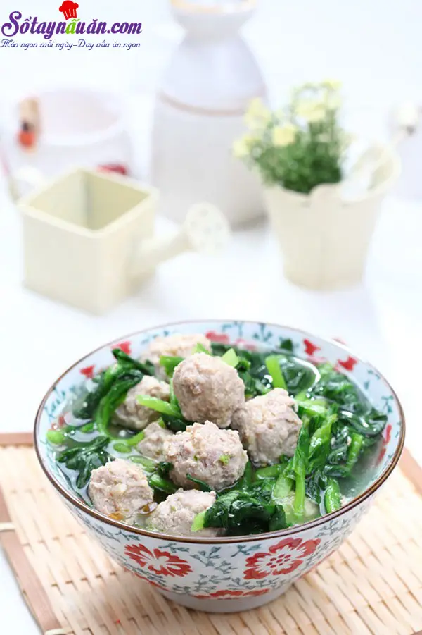 Cách nấu canh rau cải thịt viên giải nhiệt ngày nắng nóng