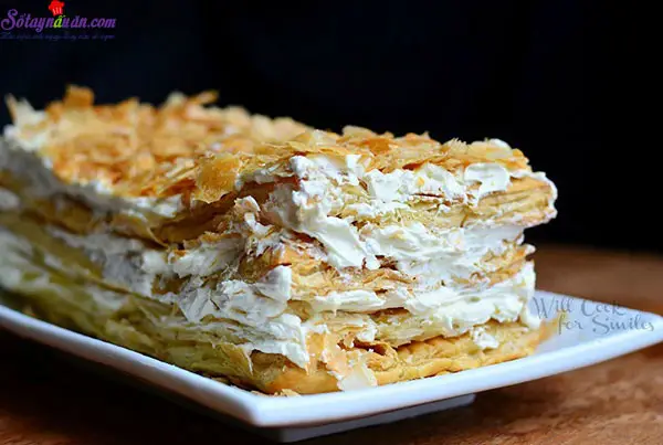 Cách làm bánh torte Napoleon kiểu Nga nhân sữa đặc siêu ngon