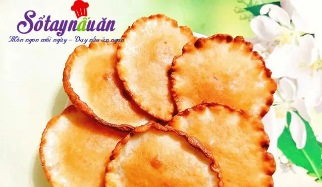 B&aacute;nh tai yến gi&ograve;n xốp cắn l&agrave; m&ecirc;