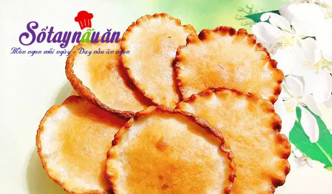 B&aacute;nh tai yến gi&ograve;n xốp cắn l&agrave; m&ecirc;
