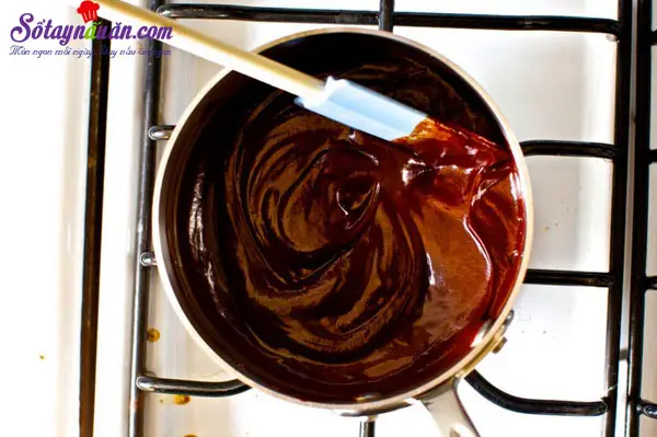 C&aacute;ch l&agrave;m b&aacute;nh b&ocirc;ng lan chocolate ngon m&ecirc; mẩn 1