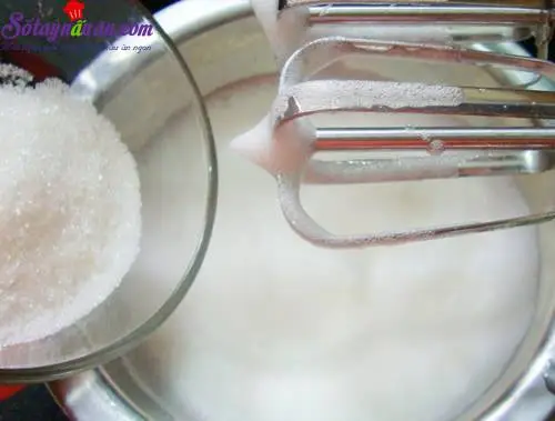 cach-lam-banh-gato-kem-dua-tang-nhan-quoc-te-thieu-nhi-buoc-3