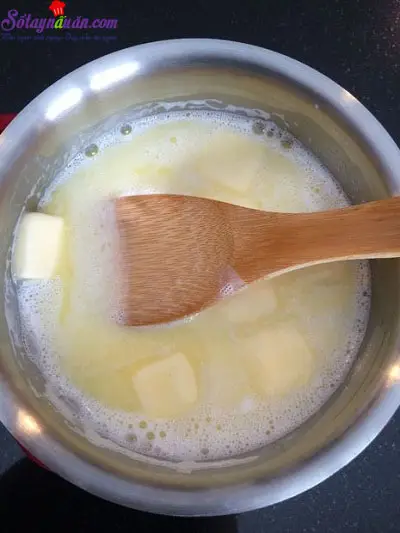 c&aacute;ch l&agrave;m b&aacute;nh m&igrave; hoa c&uacute;c 2