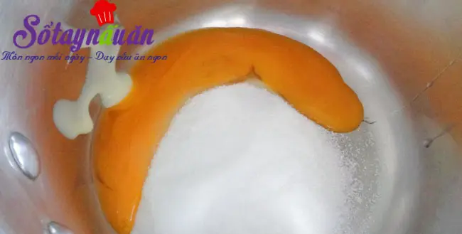 B&aacute;nh m&igrave; chi&ecirc;n nh&acirc;n kem custard 2