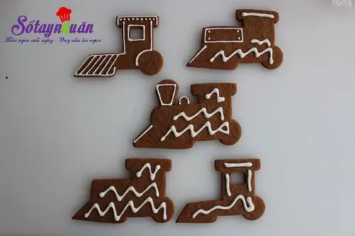 C&aacute;ch l&agrave;m b&aacute;nh quy gừng h&igrave;nh đo&agrave;n t&agrave;u đ&oacute;n Gi&aacute;ng sinh 6