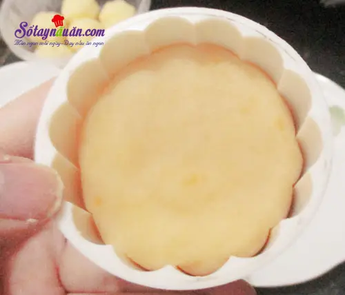 C&aacute;ch l&agrave;m b&aacute;nh trung thu nh&acirc;n custard thơm ngon cho b&eacute; 3 (3)