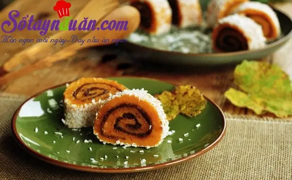Học l&agrave;m b&aacute;nh b&iacute; ng&ocirc; cuộn đậu đỏ thơm ngon lạ miệng