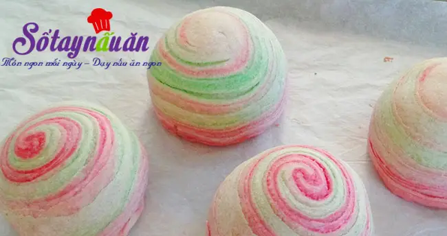 Học l&agrave;m b&aacute;nh trung thu cầu vồng bảy sắc đẹp m&ecirc; mẩn
