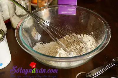 Hướng dẫn l&agrave;m b&aacute;nh scones hương quế gi&ograve;n tan thơm ngon 2