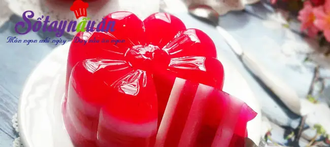 Cách làm thạch sữa chua thanh long đỏ mát bổ ngày hè