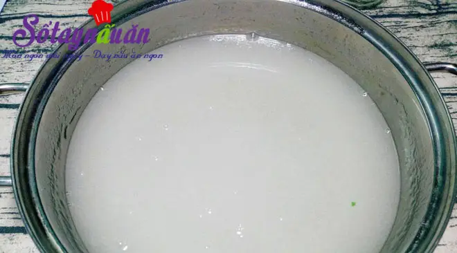 Học l&agrave;m thạch l&aacute; dứa sữa tươi thơm m&aacute;t cực đ&atilde; 2
