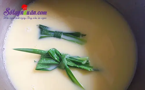 Hướng dẫn l&agrave;m sữa ng&ocirc; ấm n&oacute;ng ng&agrave;y gi&oacute; lạnh về 4