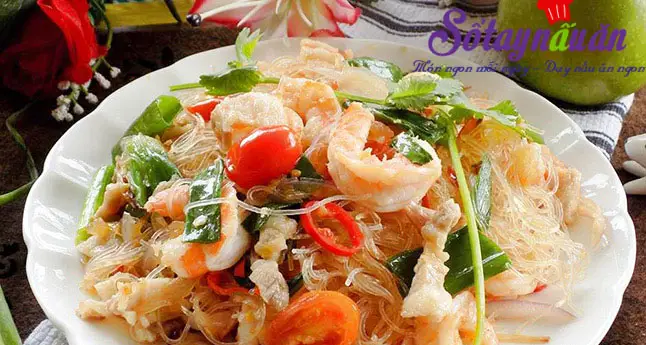 Cách làm miến xào tôm tuyệt ngon không thể bỏ qua