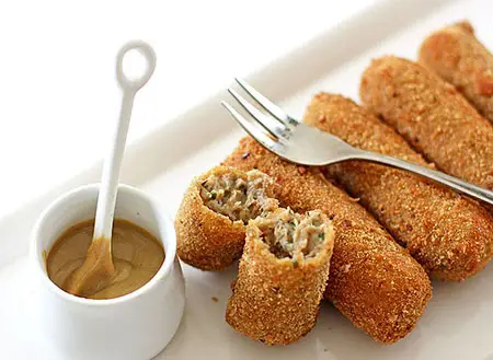 Bò Que Chiên Giòn: Bí Quyết Làm Món Ăn Vặt Thơm Ngon Tại Nhà