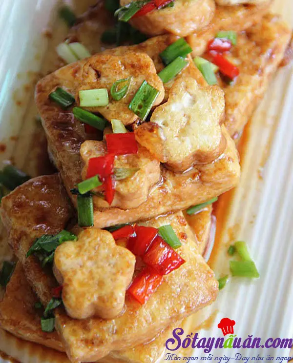 C&aacute;ch l&agrave;m đậu phụ chi&ecirc;n trứng c&uacute;t k&egrave;m xốt ngon tuyệt hảo kết quả