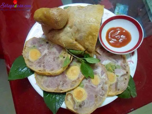 C&aacute;ch l&agrave;m g&agrave; r&uacute;t xương nhồi jambon 8