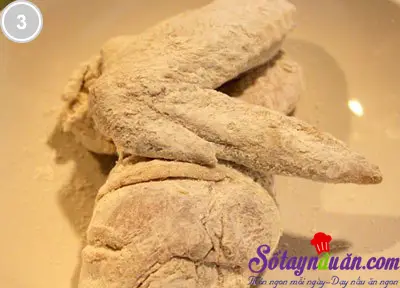 Hướng dẫn c&aacute;ch l&agrave;m g&agrave; r&aacute;n KFC gi&ograve;n tan 3