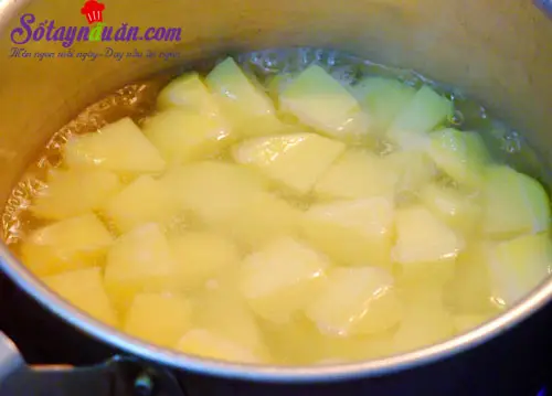 Khoai t&acirc;y bọc x&uacute;c x&iacute;ch chi&ecirc;n gi&ograve;n 2