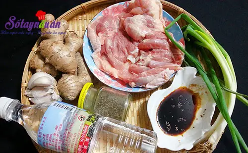 Ngon hơn với thịt g&agrave; rim nước tương chuẩn vị