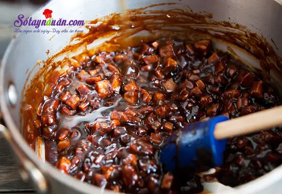 Tuyệt chi&ecirc;u l&agrave;m b&aacute;nh bao x&aacute; x&iacute;u nh&acirc;n BBQ si&ecirc;u ngon 3