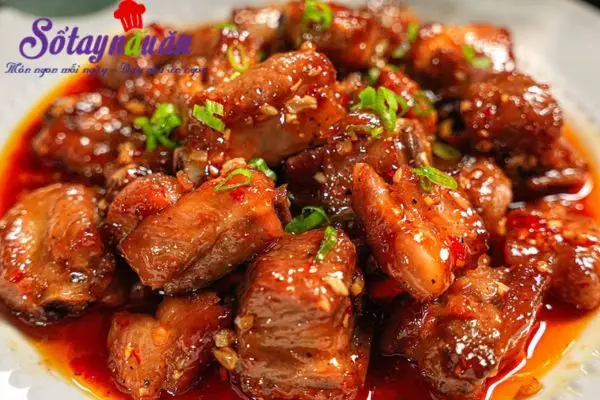 Hướng dẫn cách làm sườn chiên nước mắm đậm đà chuẩn vị Nam Bộ